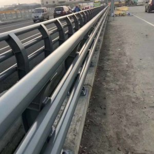 亞光不銹鋼道路防撞護欄